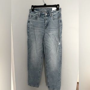 American eagle mom jeans